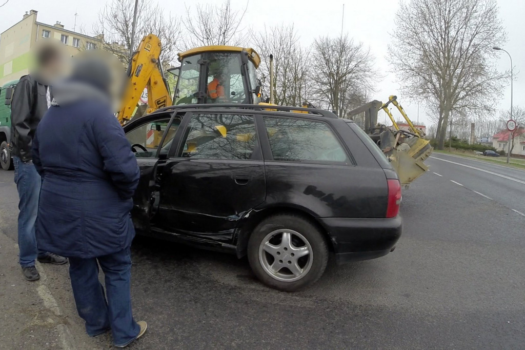 Kolizja dwóch osobówek na Narutowicza