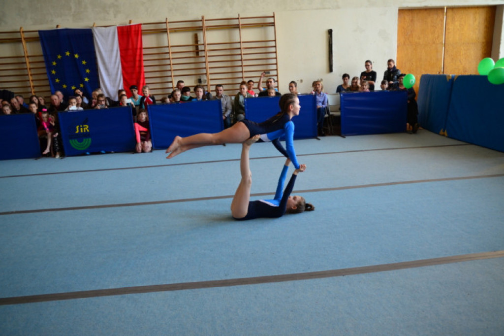 Międzywojewódzki Turniej Wiosny w Akrobatyce Sportowej