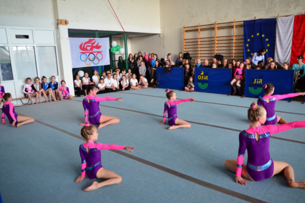 Międzywojewódzki Turniej Wiosny w Akrobatyce Sportowej