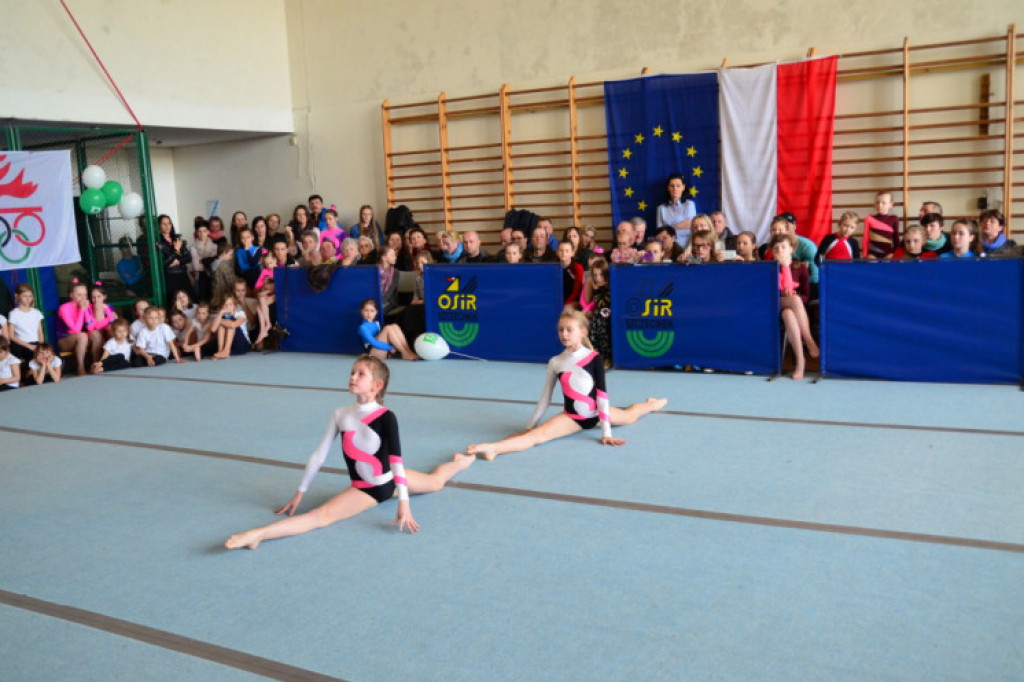 Międzywojewódzki Turniej Wiosny w Akrobatyce Sportowej