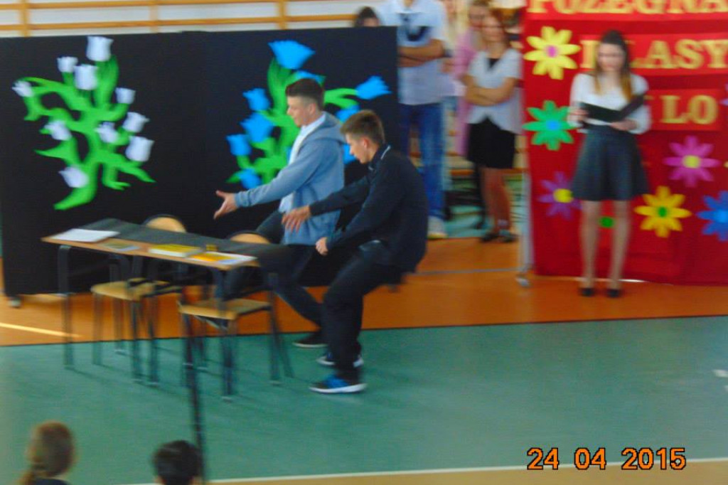 Pożegnanie klasy III LO w Barwicach / fot. Kacper Tomaszewicz