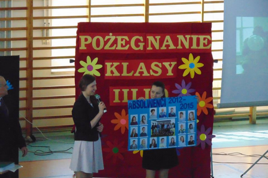 Pożegnanie klasy III LO w Barwicach / fot. Kacper Tomaszewicz