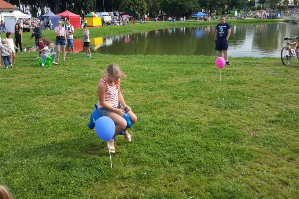 Tłumy na pikniku rodzinnym