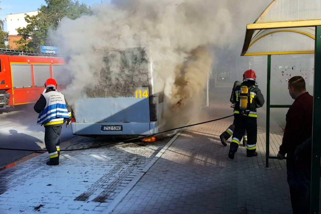 Pożar autobusu komunikacji miejskiej