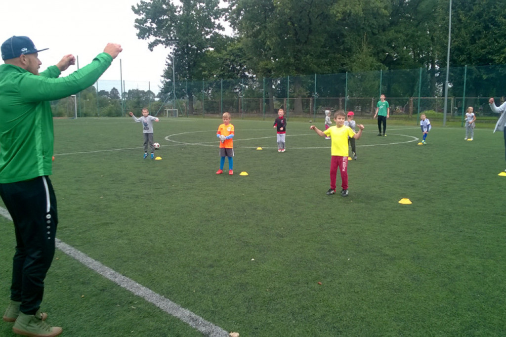 BARWICE: Dzień Sportu na Orliku