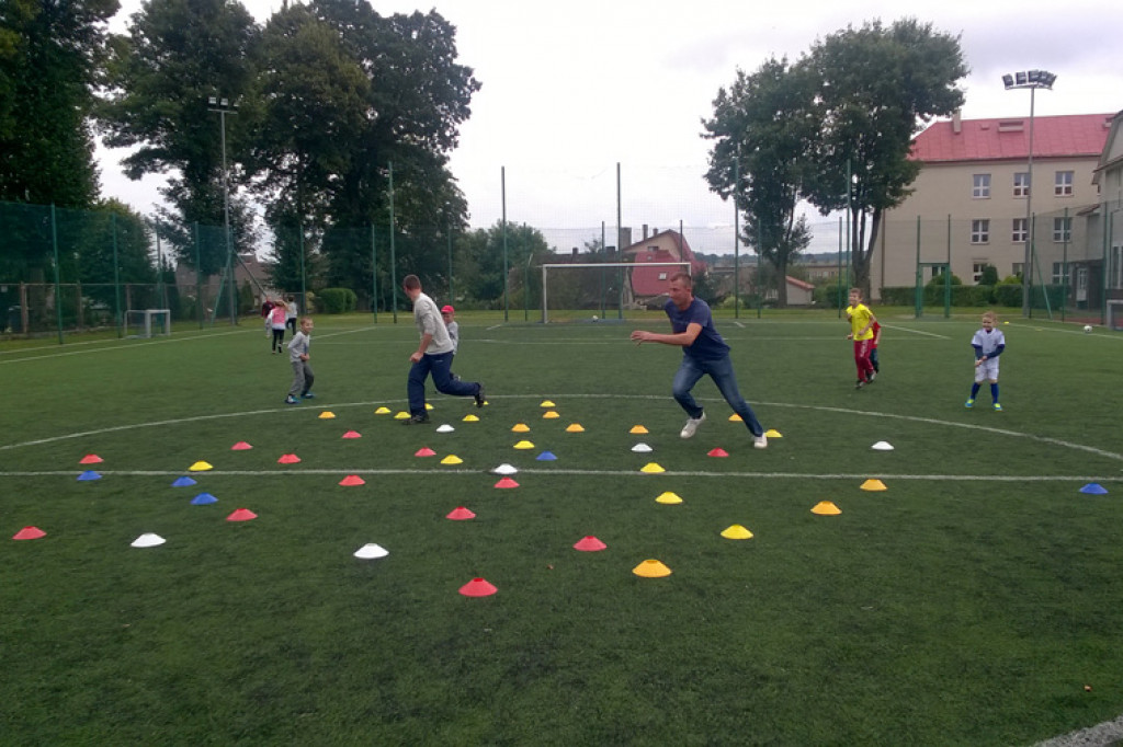 BARWICE: Dzień Sportu na Orliku