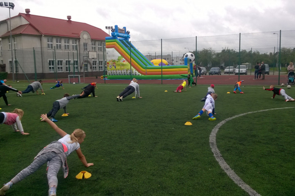 BARWICE: Dzień Sportu na Orliku