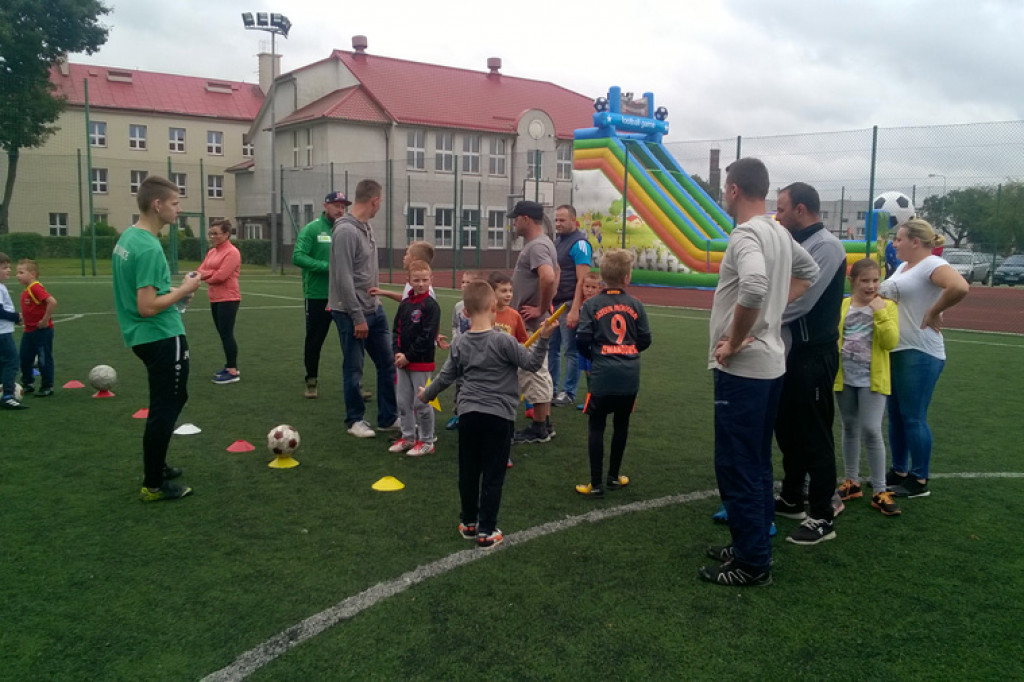 BARWICE: Dzień Sportu na Orliku