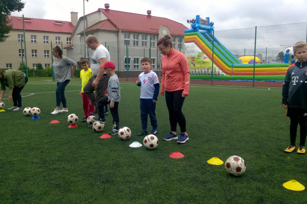 BARWICE: Dzień Sportu na Orliku