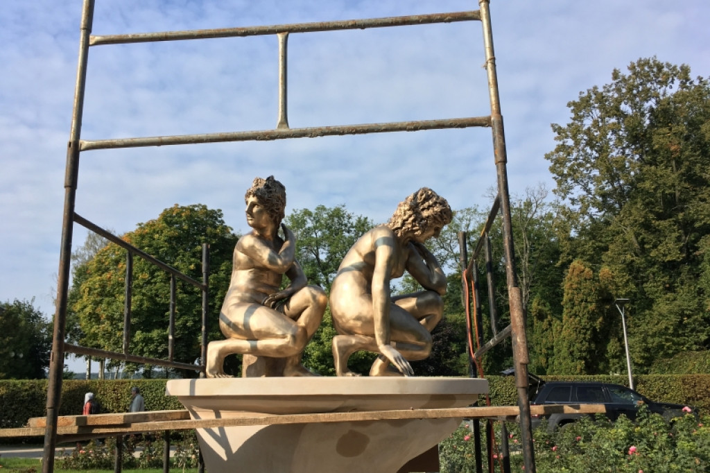 Dafne już zdobi Ogród Różany