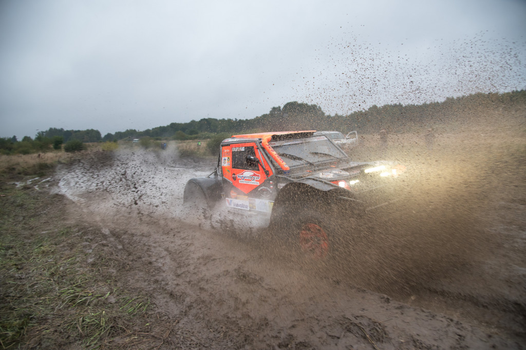 Baja Szczecinek. Szybkie Czarne, mokry Okonek