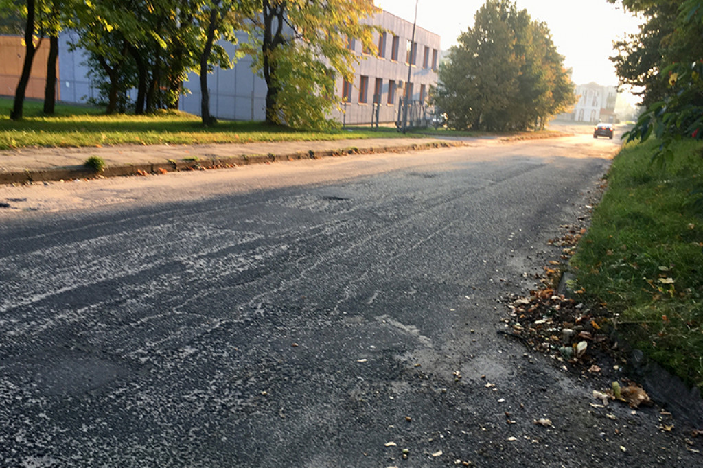 Karlińska już z nowym asfaltem