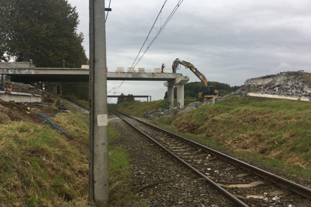 Wiadukt znika z krajobrazu Bugna