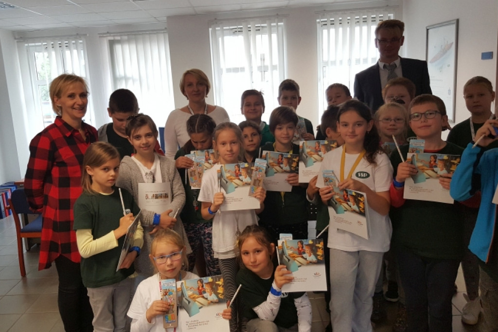 Ciekawa lekcja bankowości uczniów STO