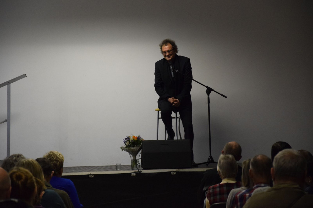 BORNE SULINOWO. Spotkanie autorskie z Andrzejem Poniedzielskim