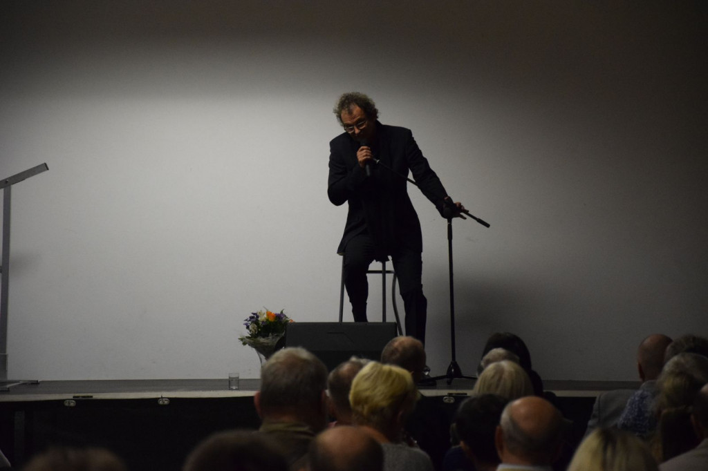 BORNE SULINOWO. Spotkanie autorskie z Andrzejem Poniedzielskim