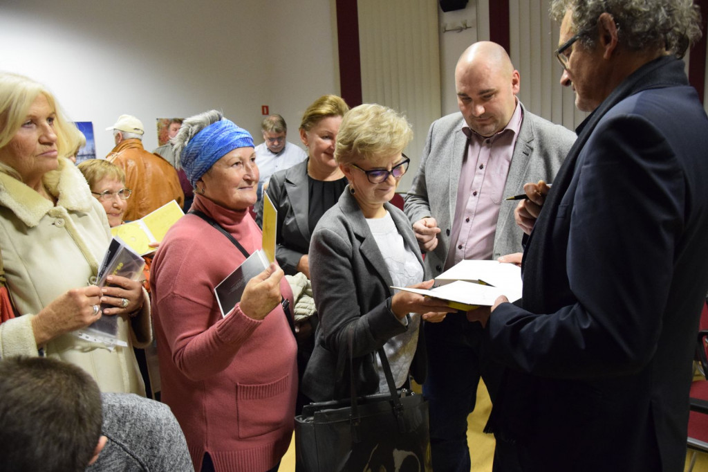 BORNE SULINOWO. Spotkanie autorskie z Andrzejem Poniedzielskim