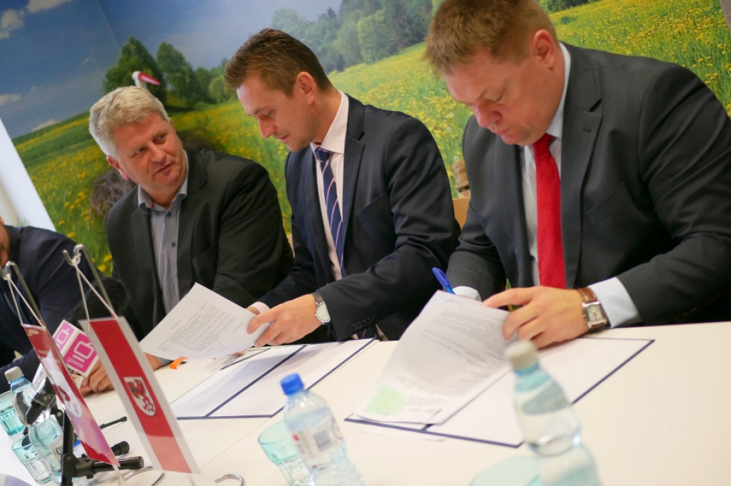 Powiat Szczecinecki poprawi stan infrastruktury drogowej