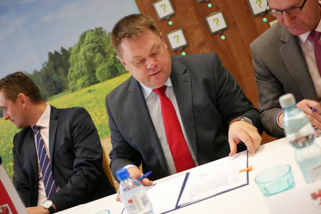 Powiat Szczecinecki poprawi stan infrastruktury drogowej