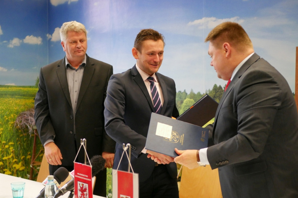 Powiat Szczecinecki poprawi stan infrastruktury drogowej