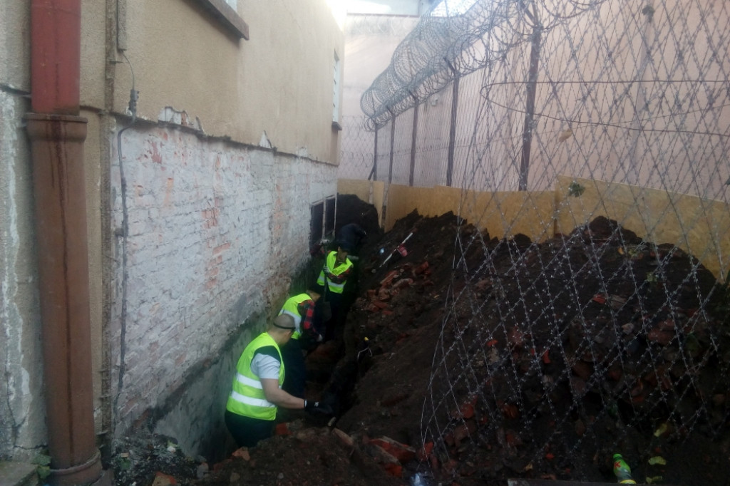 Prace remontowe i modernizacyjne na terenie Zakładu Karnego w Szczecinku