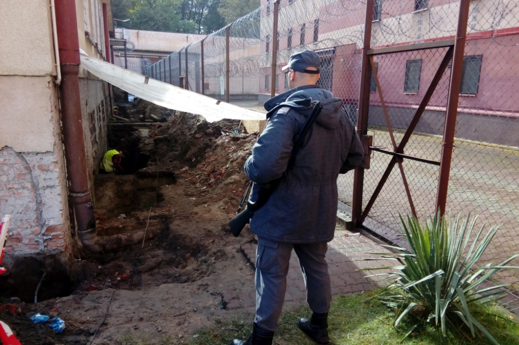 Prace remontowe i modernizacyjne na terenie Zakładu Karnego w Szczecinku