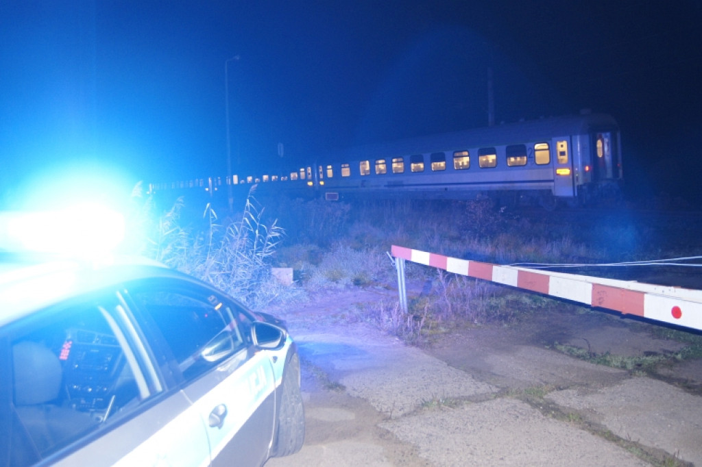 Mężczyzna śmiertelnie potrącony przez pociąg