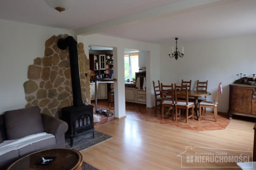 DOM W POBLIŻU CENTRUM SZCZECINKA, Z WŁASNĄ SALĄ GIMNASTYCZNĄ!