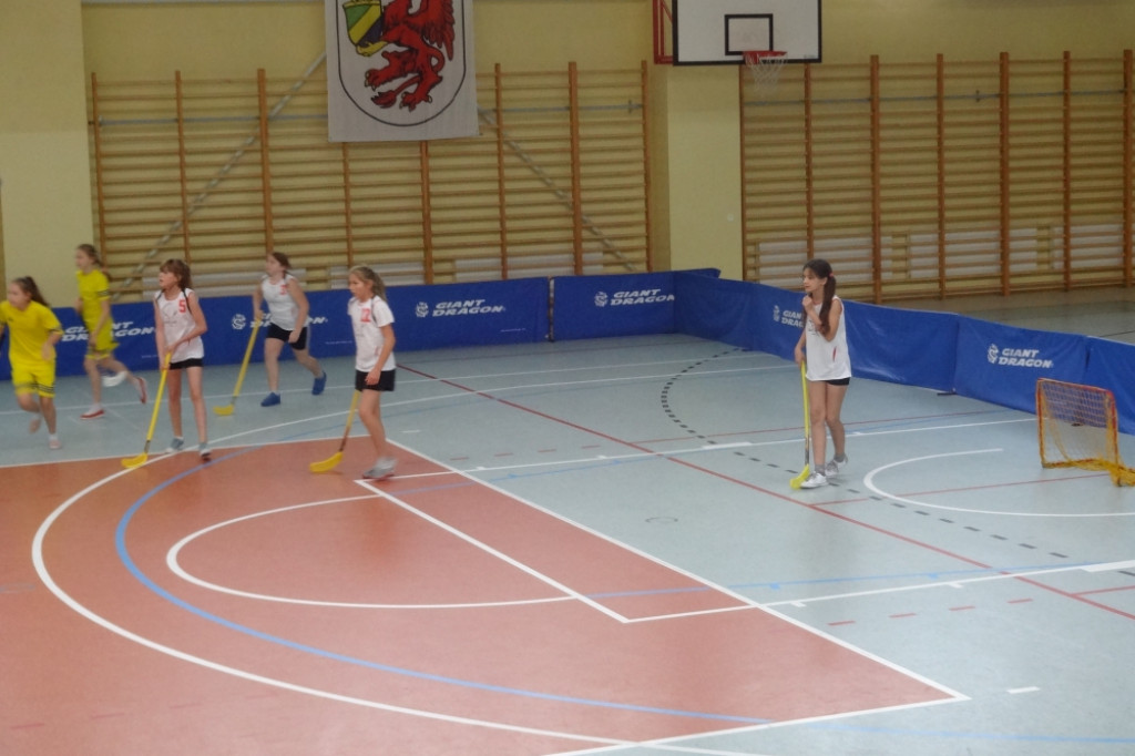 Mistrzostwa Gminy Szczecinek w unihokeju dziewcząt