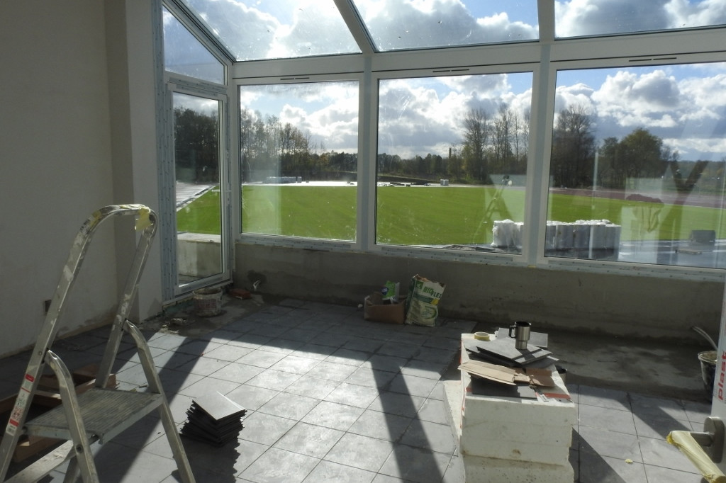 Stadion na Światkach z nową murawą i bieżną