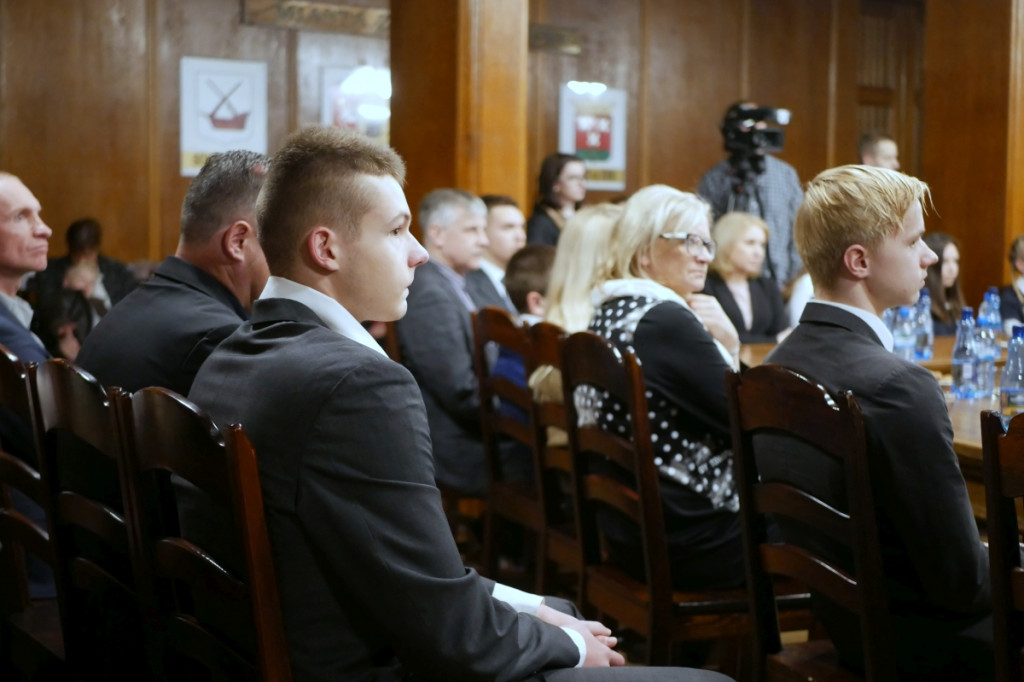 Najzdolniejsi odebrali stypendia burmistrza