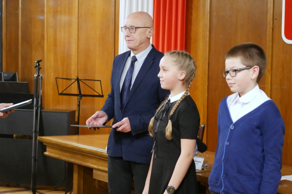 Najzdolniejsi odebrali stypendia burmistrza