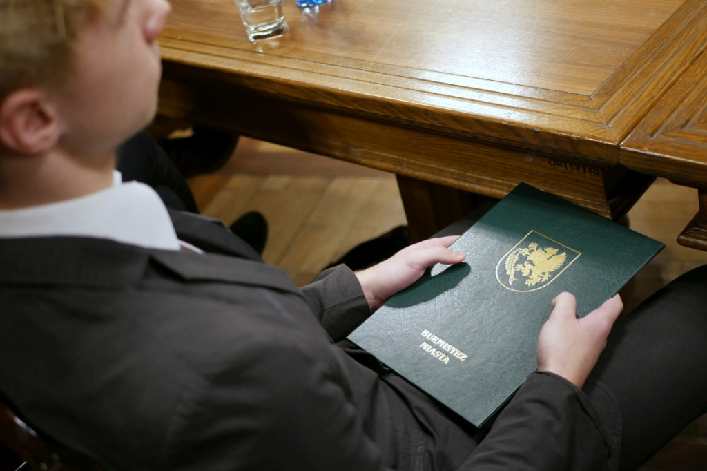 Najzdolniejsi odebrali stypendia burmistrza
