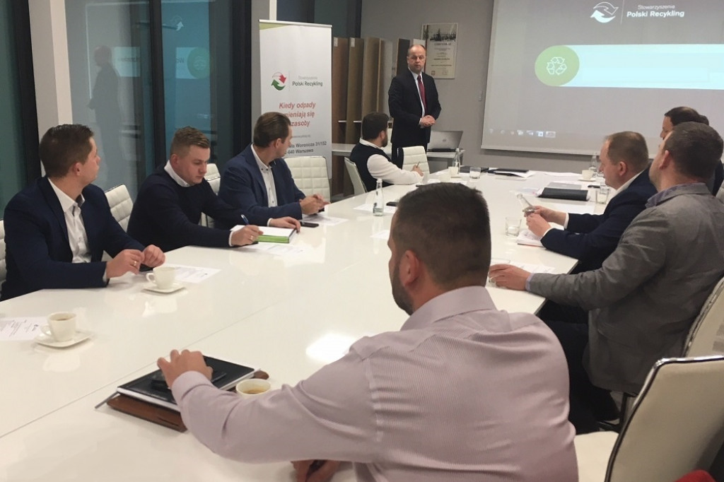 W Kronospan Design Center odbył się zjazd najważniejszej organizacji, działającej na rzecz rozwoju recyklingu w naszym kraju