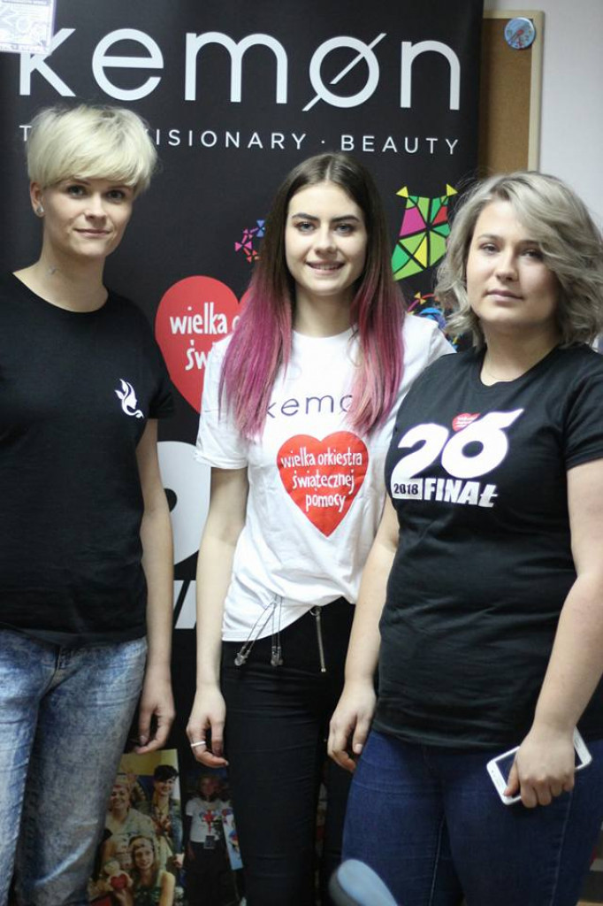 Szczecineckie fryzjerki odwiedziły siedzibę fundacji WOŚP