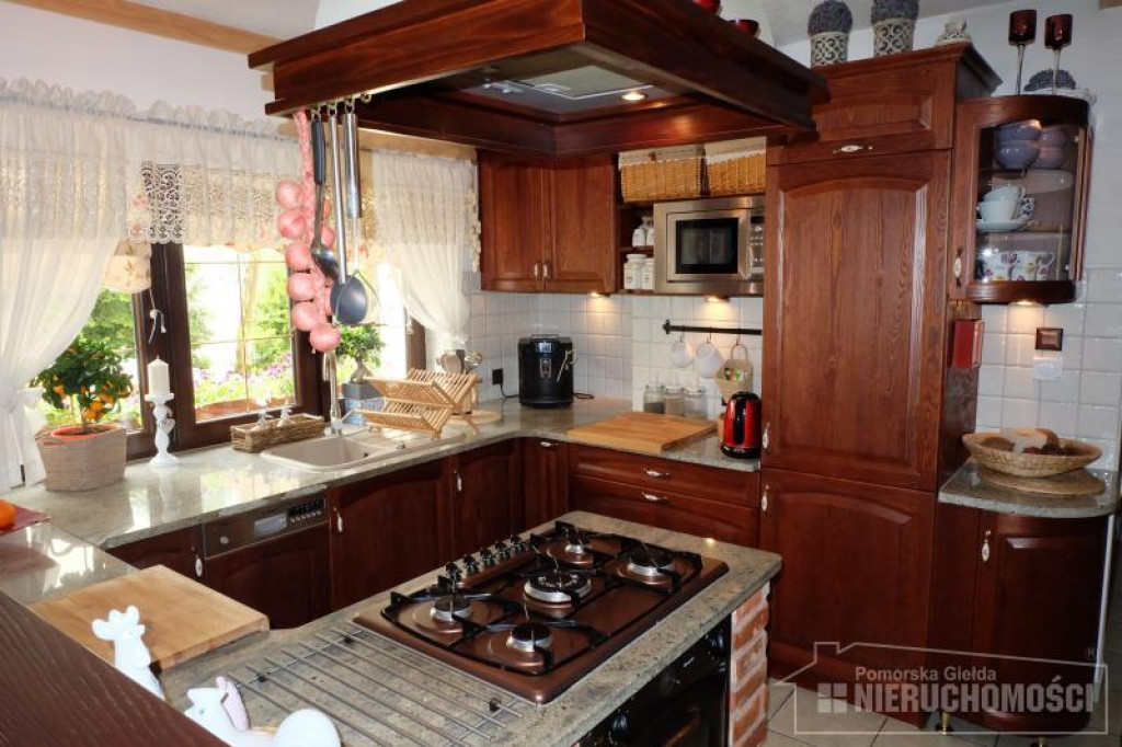 Dom o wysokim standardzie w super lokalizacji ? spokojna ulica w centrum, blisko parku i jeziora