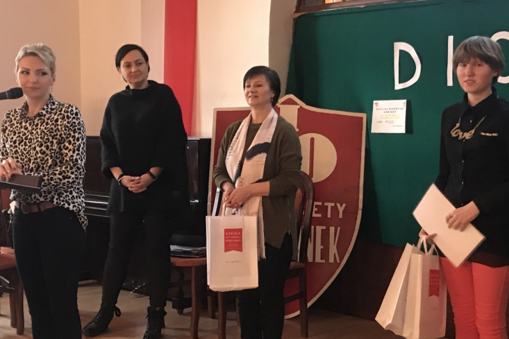 W I LO pisali dyktando... po angielsku