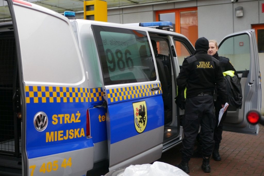 Nowy radiowóz straży miejskiej w Szczecinku