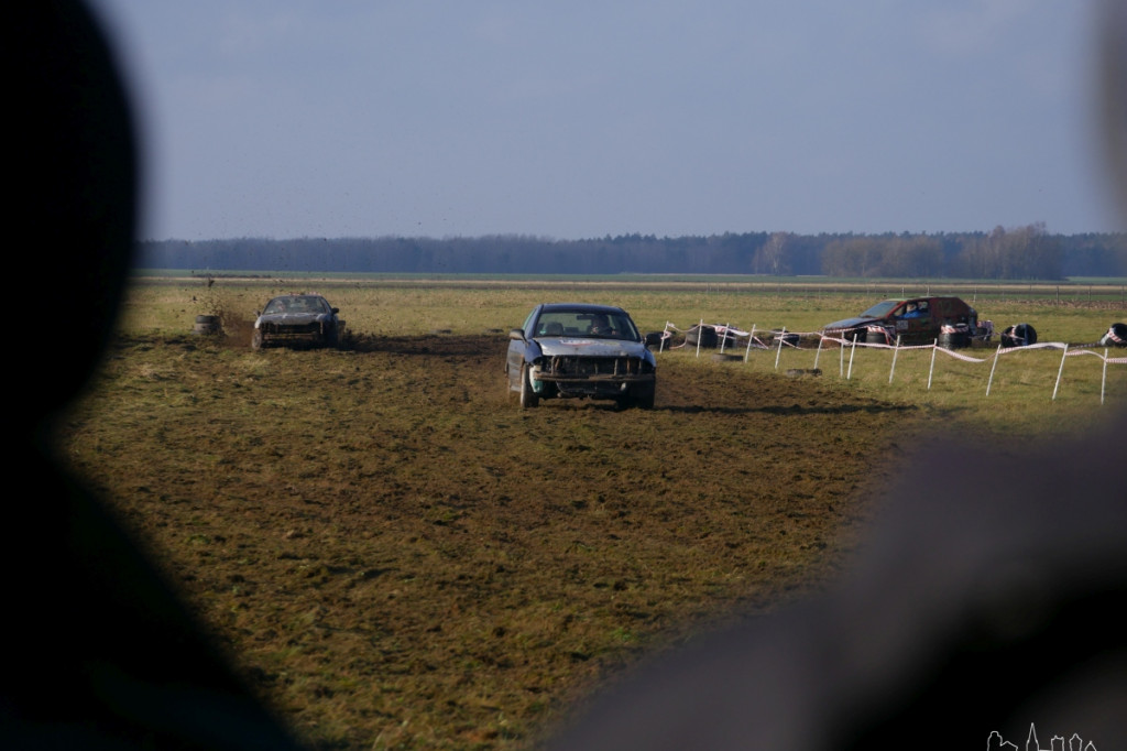 Destruction Derby- Wyścig Złomów Vol. 6 Edycja Mikołajkowa