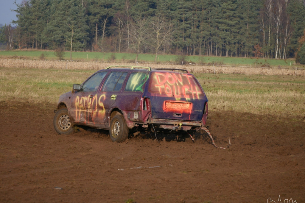 Destruction Derby- Wyścig Złomów Vol. 6 Edycja Mikołajkowa