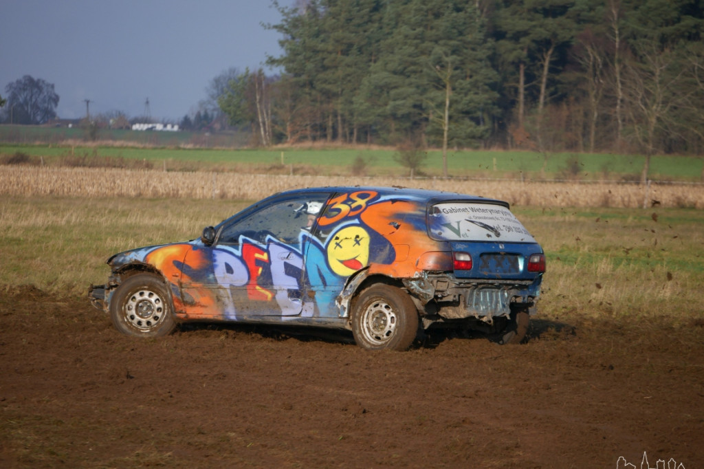 Destruction Derby- Wyścig Złomów Vol. 6 Edycja Mikołajkowa