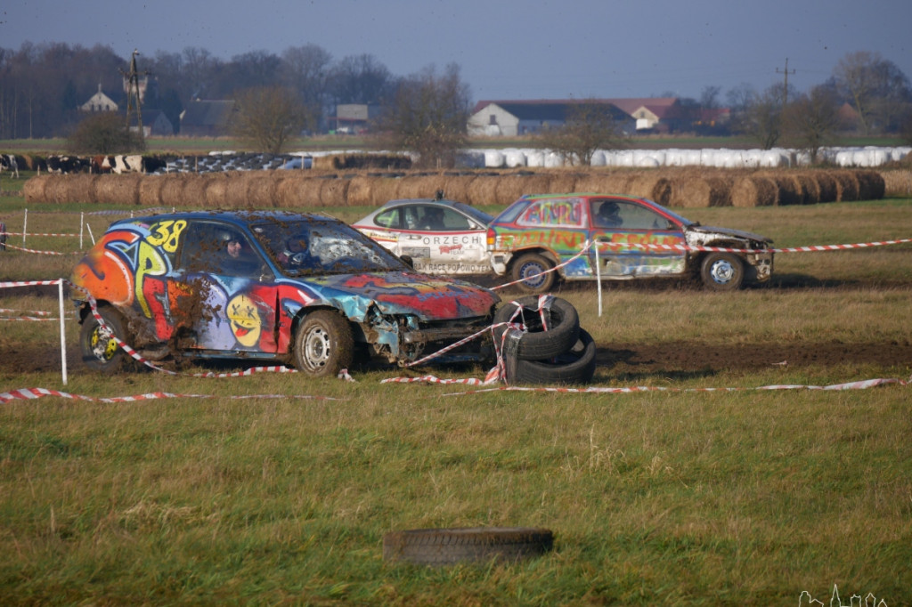 Destruction Derby- Wyścig Złomów Vol. 6 Edycja Mikołajkowa