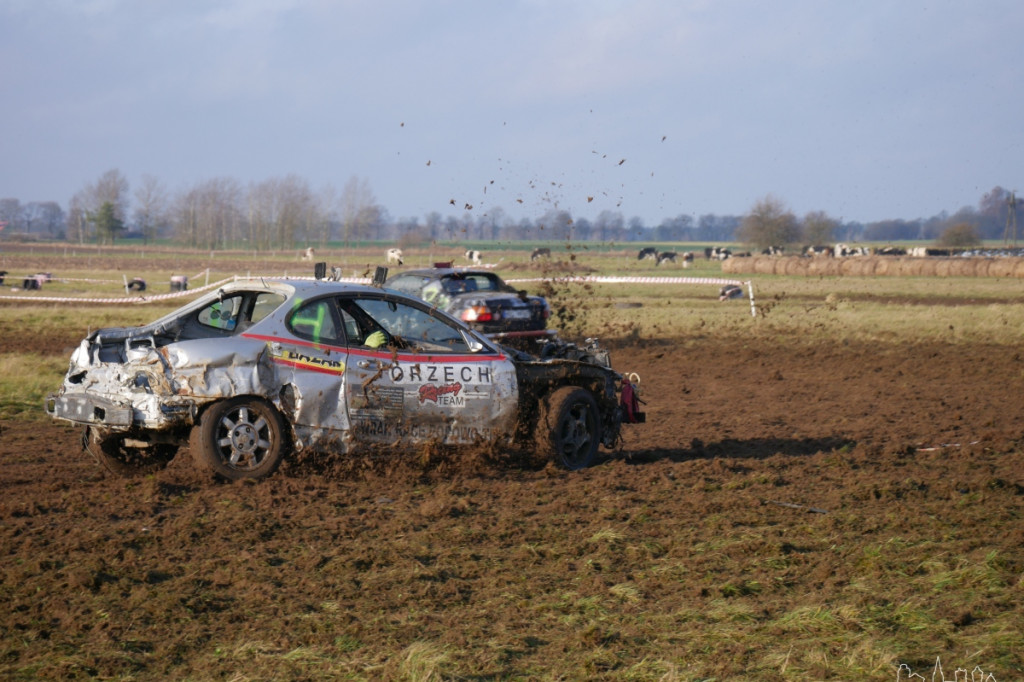 Destruction Derby- Wyścig Złomów Vol. 6 Edycja Mikołajkowa