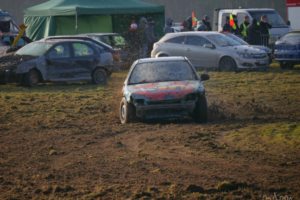 Destruction Derby- Wyścig Złomów Vol. 6 Edycja Mikołajkowa