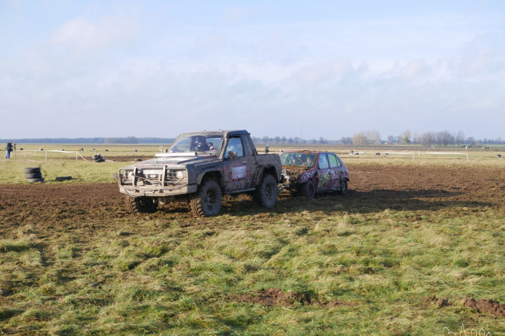 Destruction Derby- Wyścig Złomów Vol. 6 Edycja Mikołajkowa