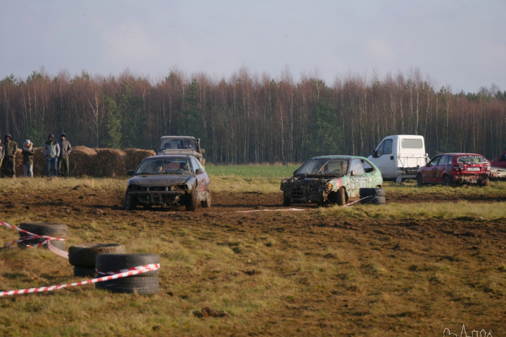 Destruction Derby- Wyścig Złomów Vol. 6 Edycja Mikołajkowa