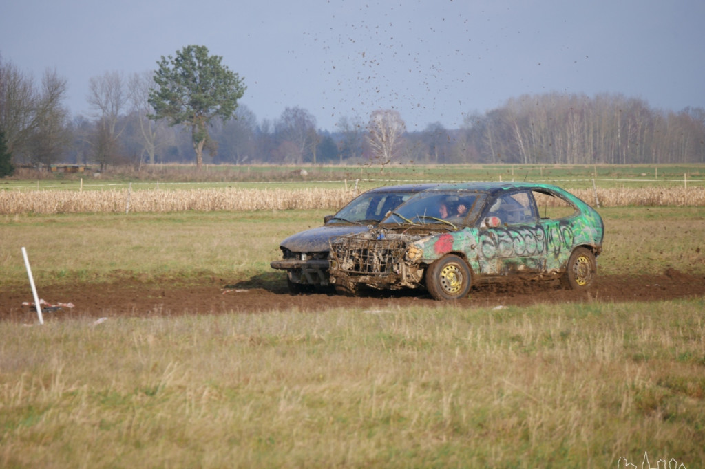 Destruction Derby- Wyścig Złomów Vol. 6 Edycja Mikołajkowa