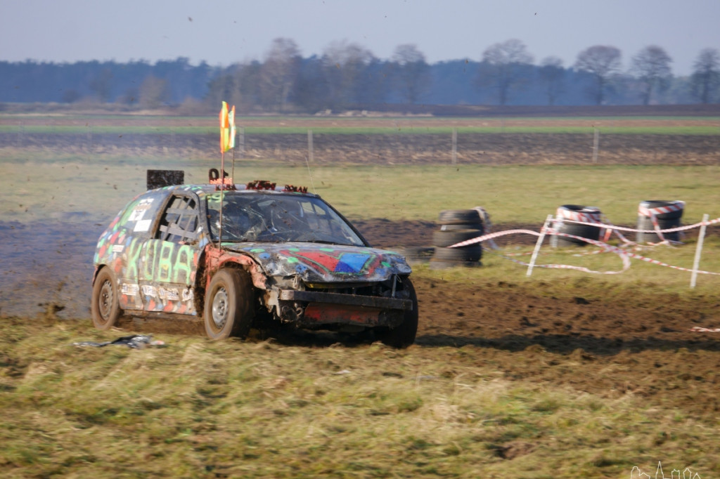 Destruction Derby- Wyścig Złomów Vol. 6 Edycja Mikołajkowa