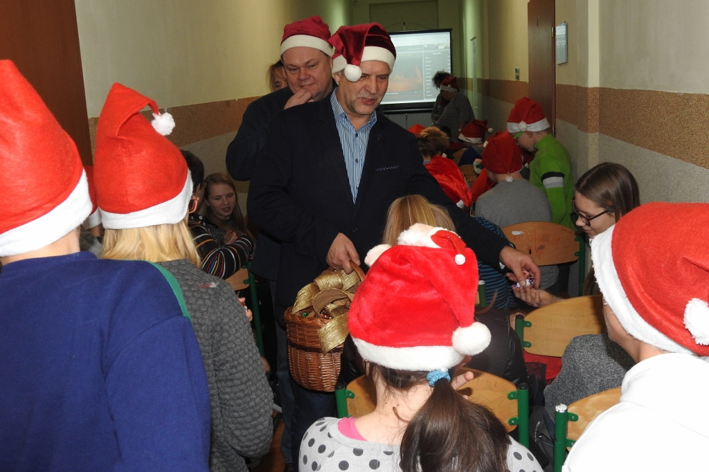 To był pracowity dzień Mikołajów ze starostwa