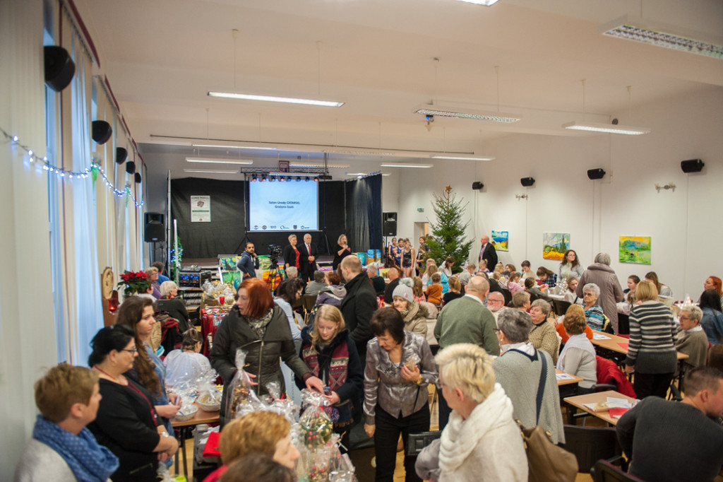 Kiermasz świąteczny ?Pierniczki Reni?